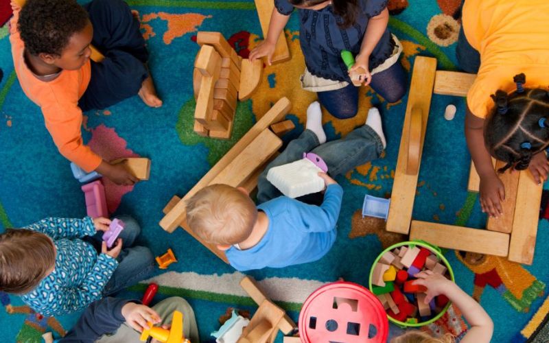 Bí quyết giúp trẻ phát triển về trí tuệ cảm xúc và kỹ năng 4 Bí quyết giúp trẻ phát triển về trí tuệ cảm xúc và kỹ năng