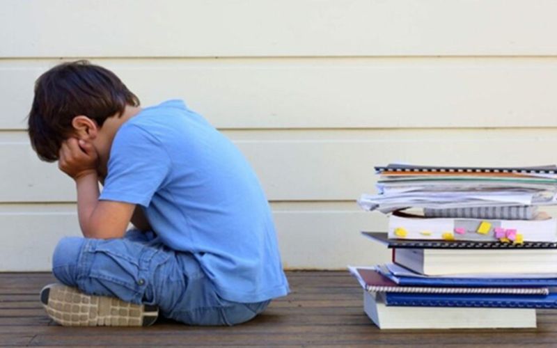 Nên làm gì khi trẻ bị trầm cảm? Cách giúp trẻ thoát khỏi trầm cảm 1 Nên làm gì khi trẻ bị trầm cảm? Cách giúp trẻ thoát khỏi trầm cảm