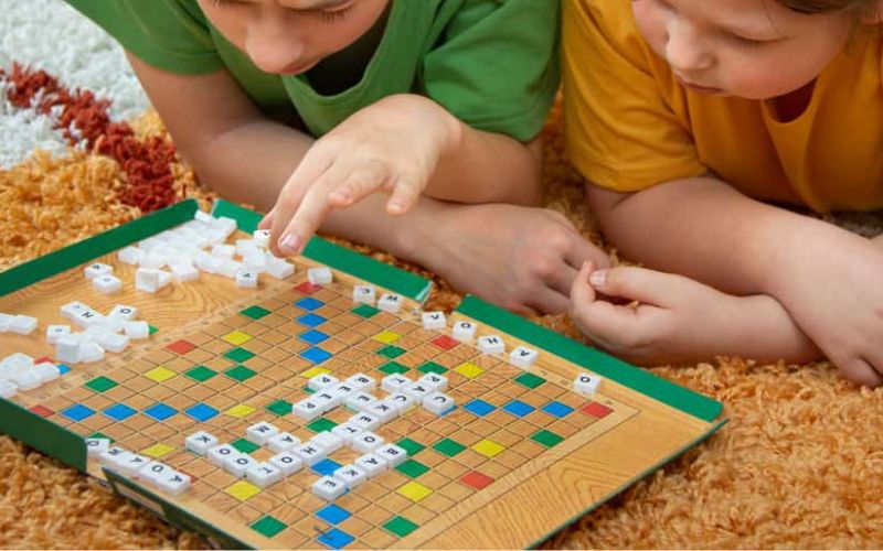 Làm sao để con có EQ cao? 10 phương pháp cha mẹ nên biết từ sớm